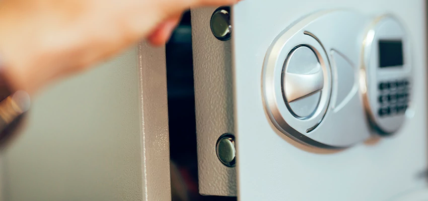 Fingerprint Safe Openers in Barstow, CA