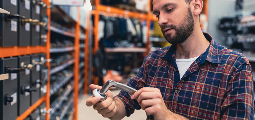 Locksmith For Retail Stores Lockout Services in Barstow, California